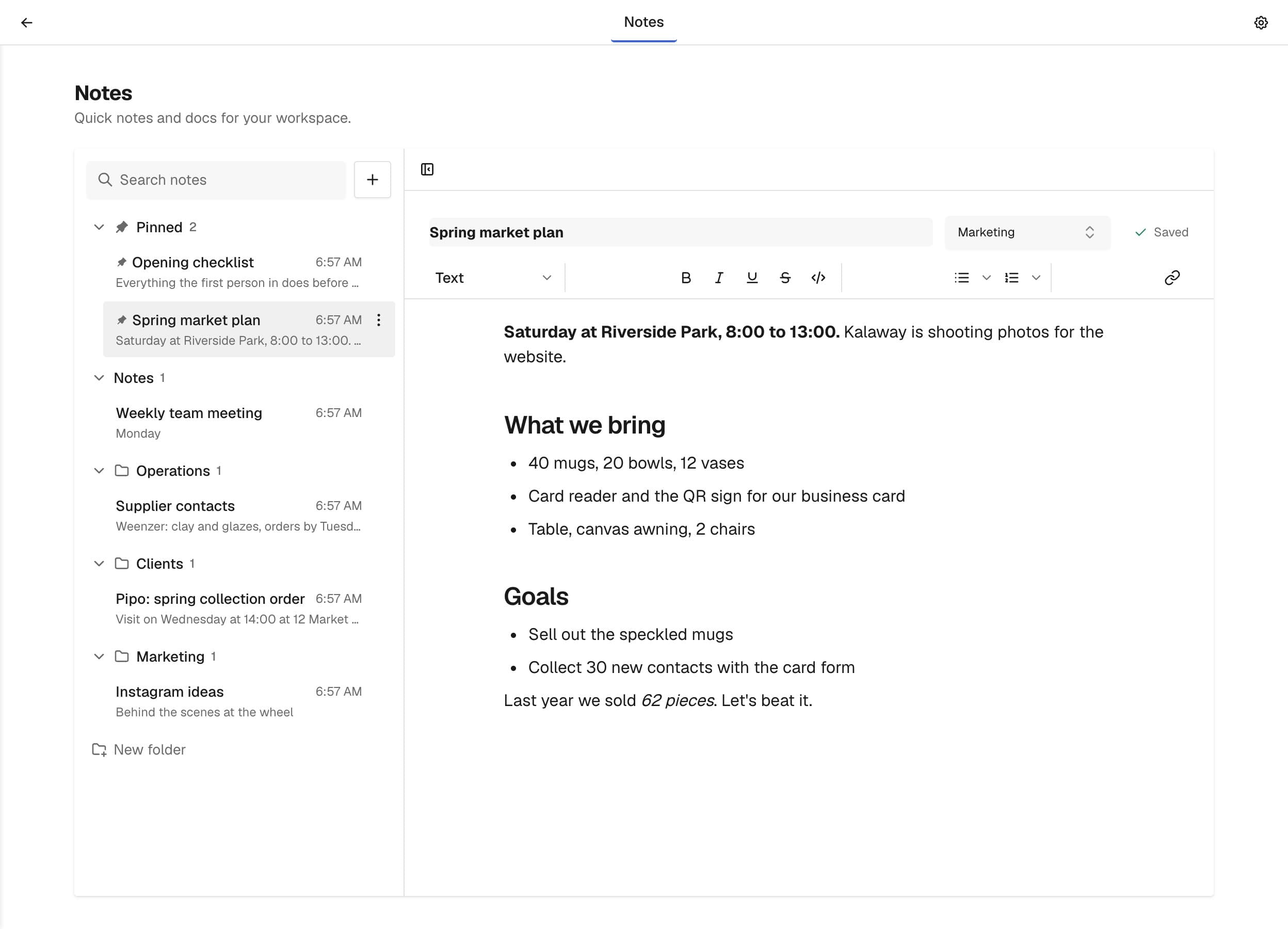 La pantalla de Notas con notas fijadas, carpetas y un plan de mercado con formato abierto en el editor